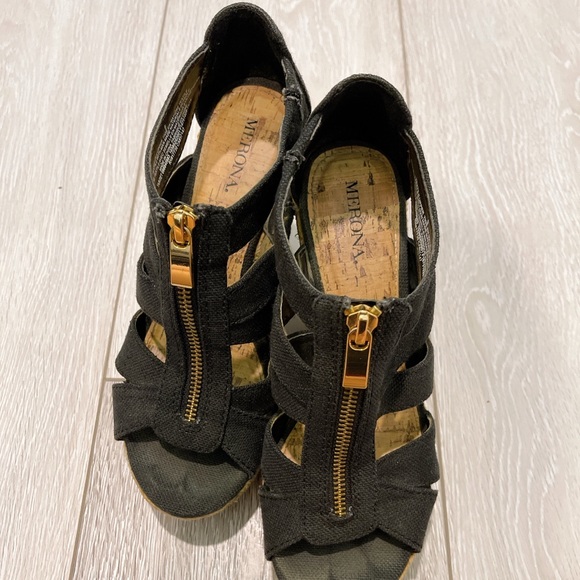 Target Merona black wedges - Picture 2 of 3